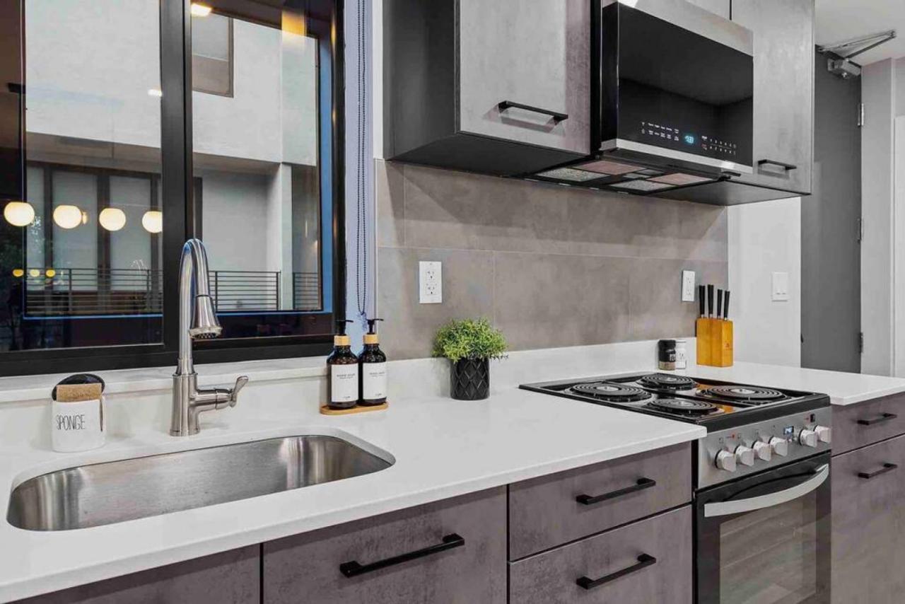 Pretty Rola 204 Upscale Spacious 1B1B Apt W King Bed At Downtown Ft Lauderdale Fort Lauderdale Exterior photo